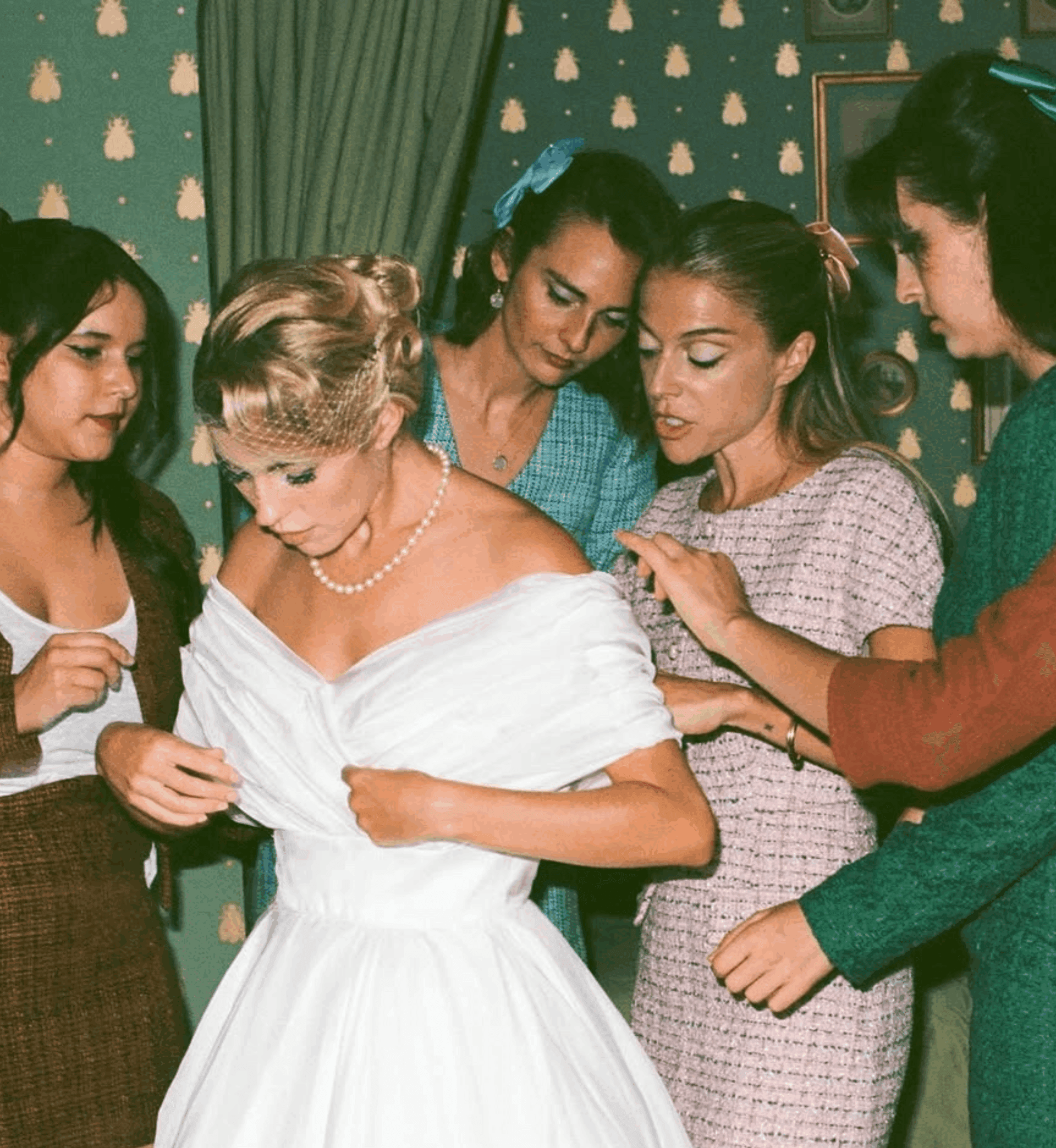 From Frills to Tailoring: Is the Bridal Party Fashion Shifting At Its Core?