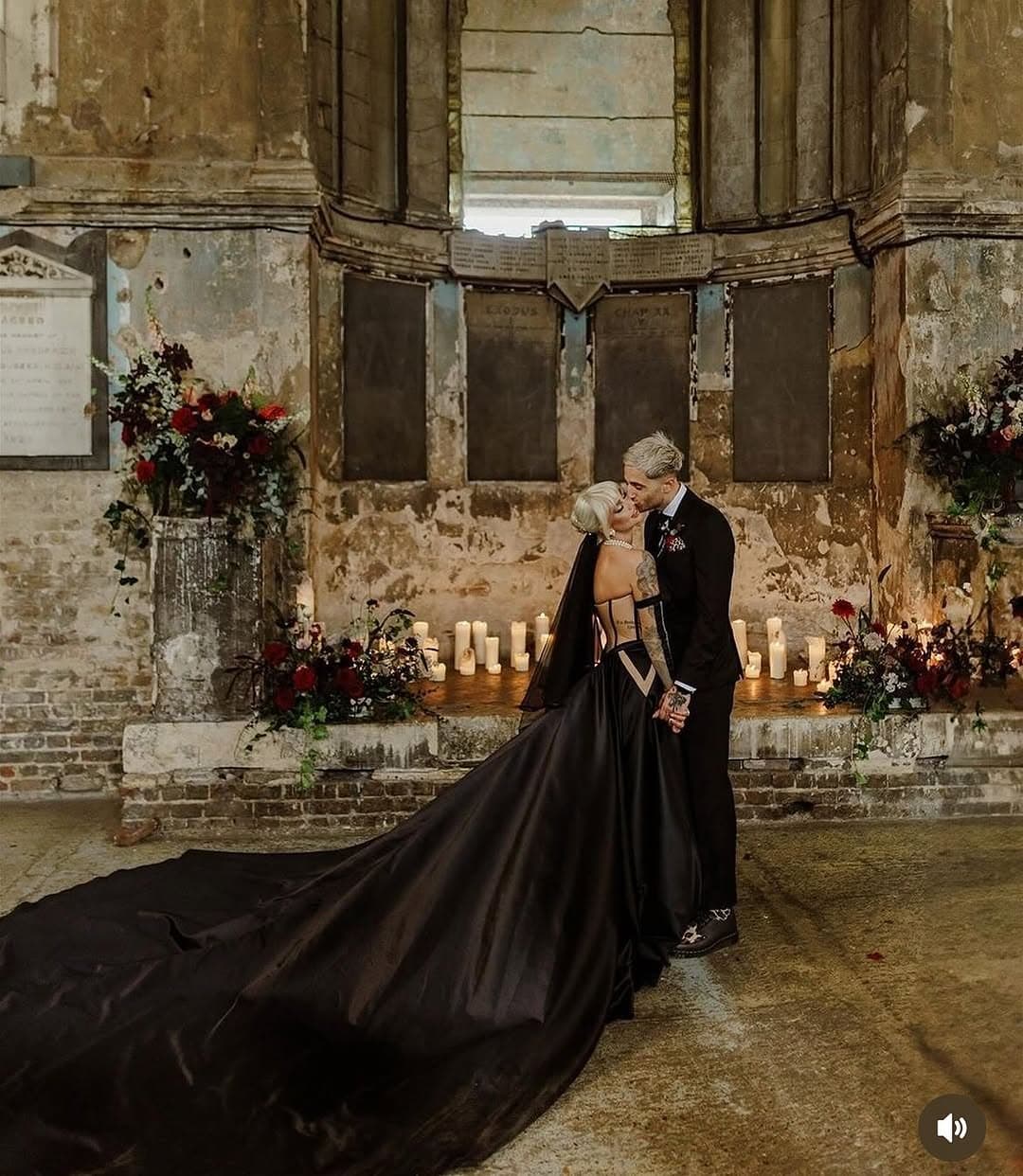 Dare to Wed in Black: 5 Bold Ideas For A Gothic Wedding in Fall