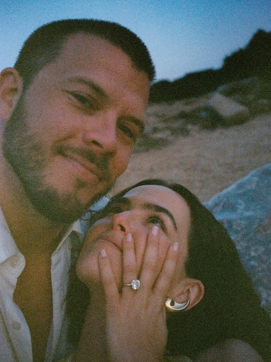 Zoey Deutch Is Engaged To Jimmy Tatro And Her 190K Natural Diamond Ring Is A Total Showstopper