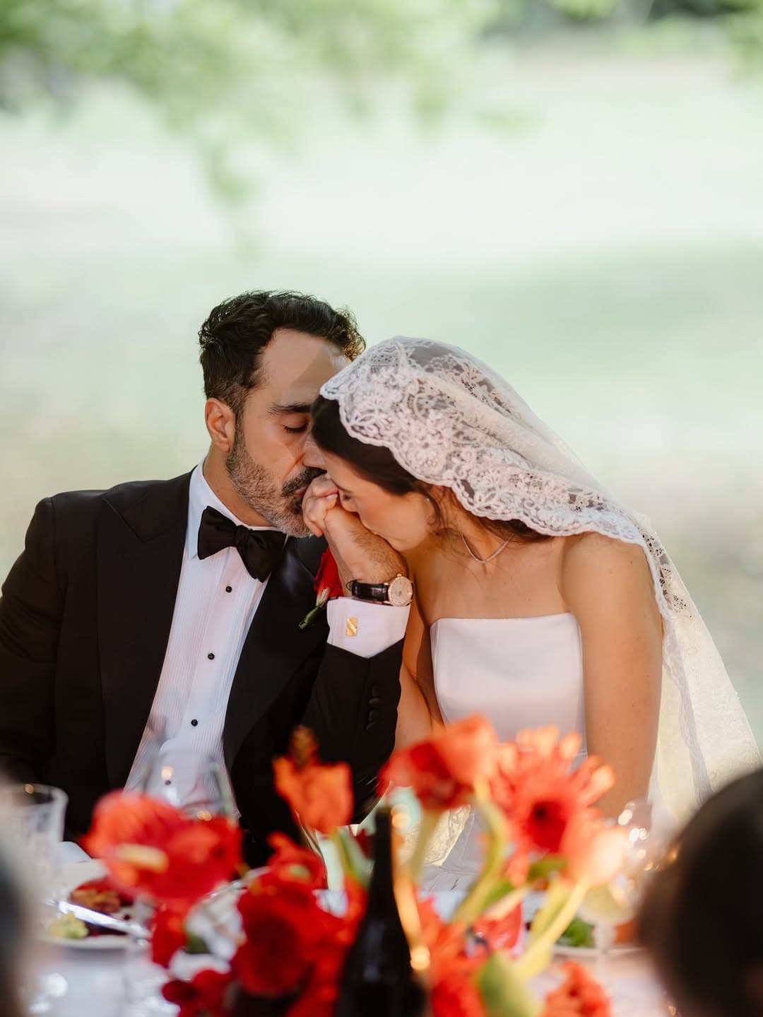 The Catholic Bridal Veil Is Back: Inside the Surprising 2025 Revival Taking Over Modern Weddings