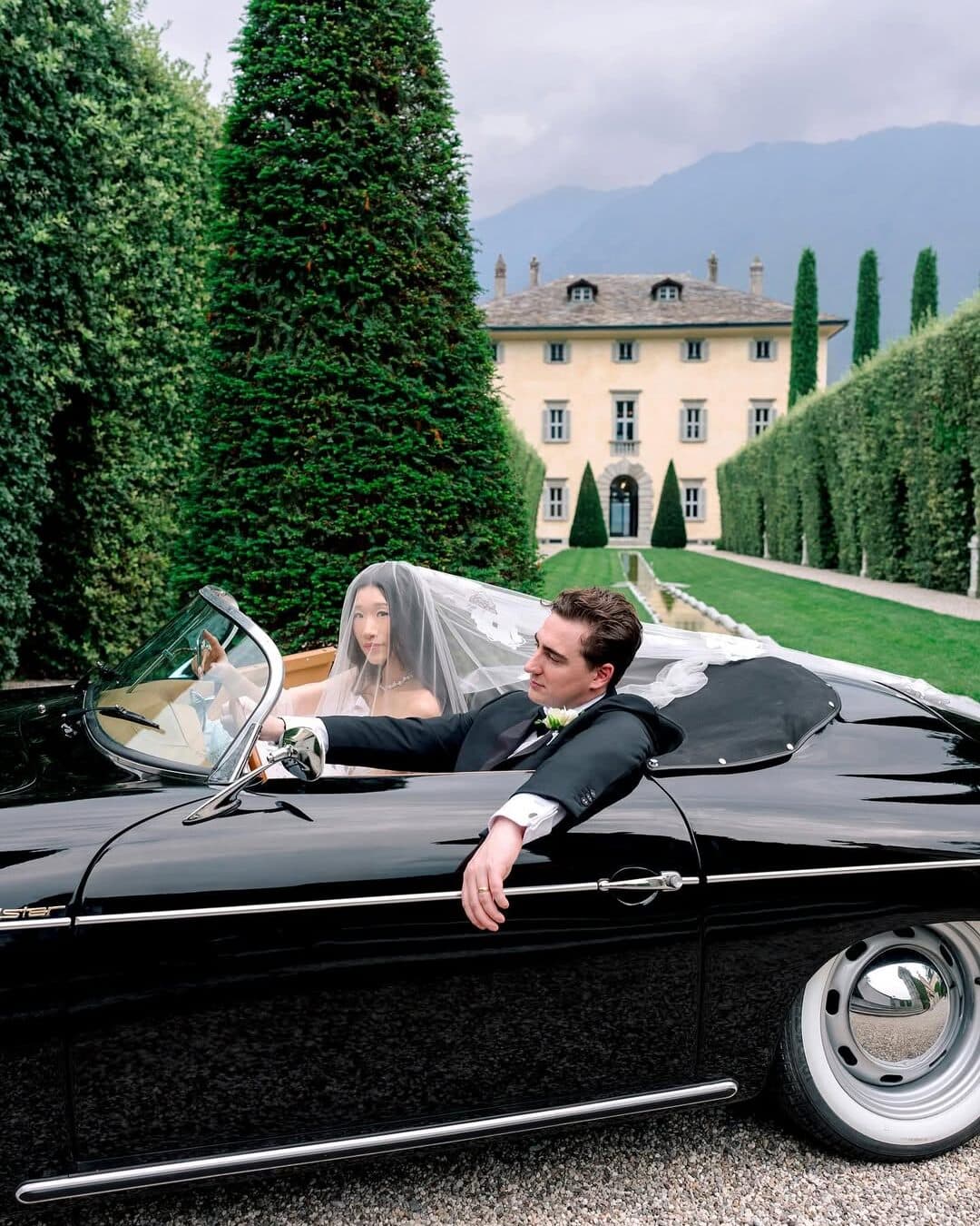 Should You Hire an Etsy Witch for Your Wedding? (Becca Bloom Says Yes)