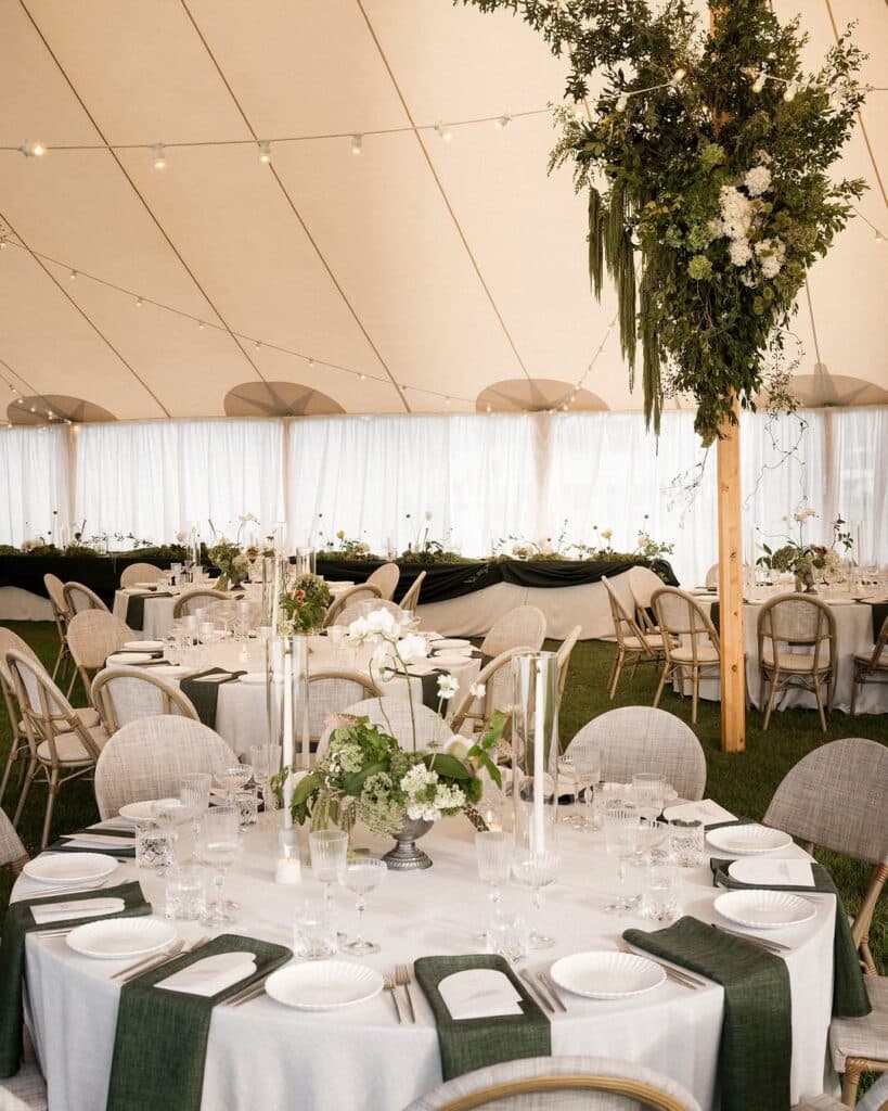 Em Davies, Margaret River Wedding, Love Story, Emiliy Davies, Joel Gambin, Influencer wedding, Vogue Australia