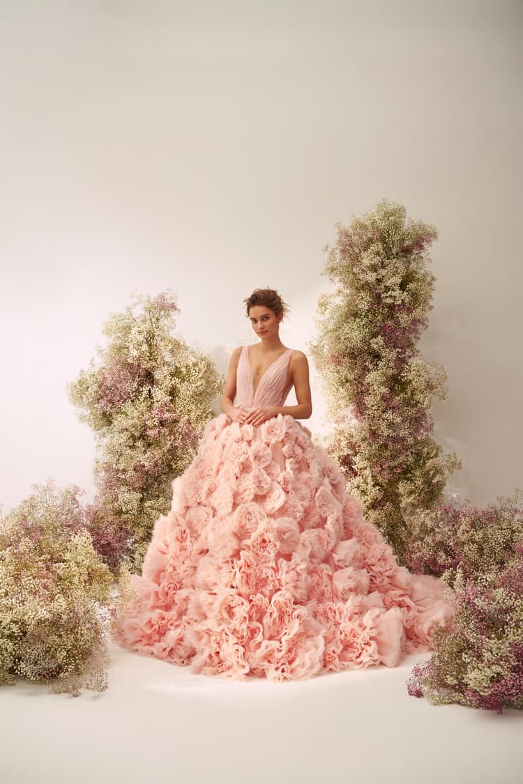 15 Gorgeous Glinda-Inspired Wedding Gowns for a Pink Bridal Look