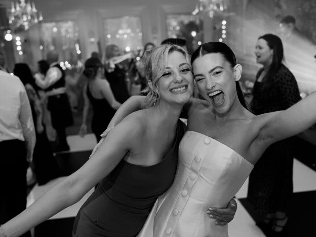 Caitlin &amp; Freddie’s Glamorous London City Wedding at Claridge’s