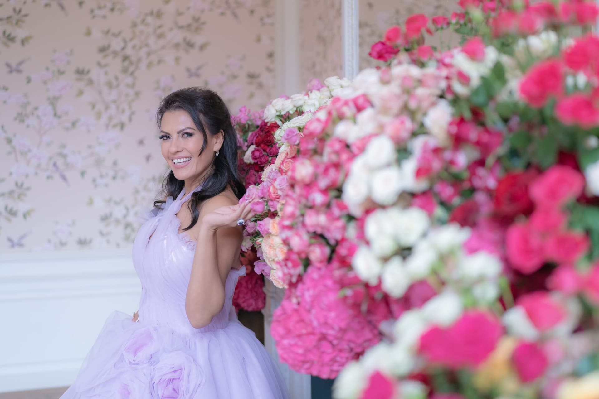 Luxury Destination Wedding Planner Nadia Duran Launches a Spray Rose in the Netherlands