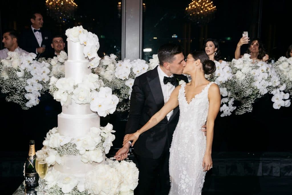 A Black and White Themed Wedding At The Hyatt Regency