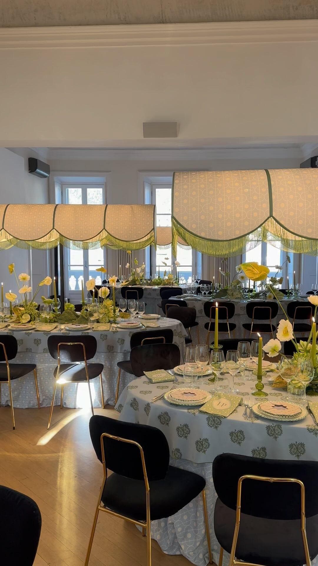 Here’s How To Create A Parisian Cafe Wedding Theme