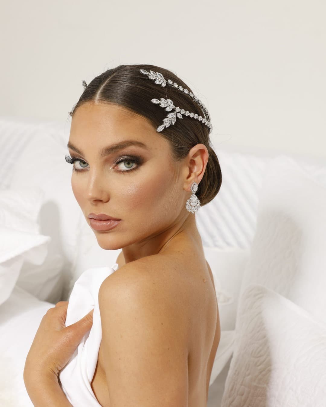 Your Ultimate Guide to Choosing The Perfect Jewelry For Your Wedding Look