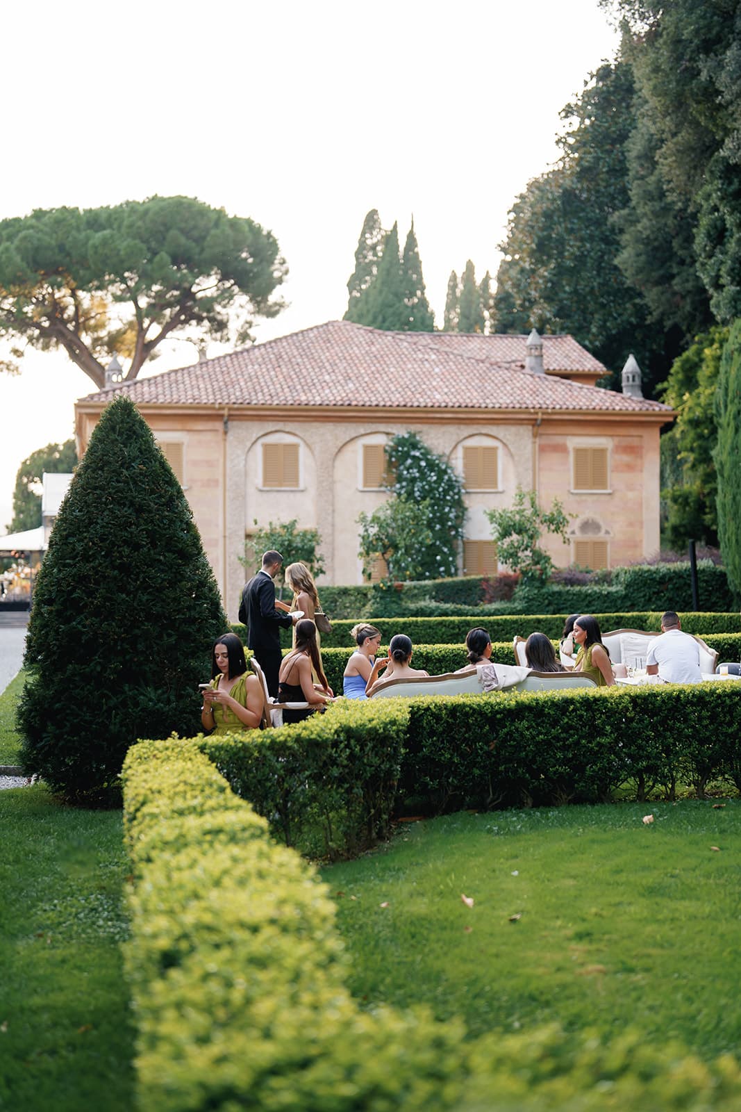 Timeless Wisdom for Future Brides: Lessons from Those Who’ve Walked Down the Aisle