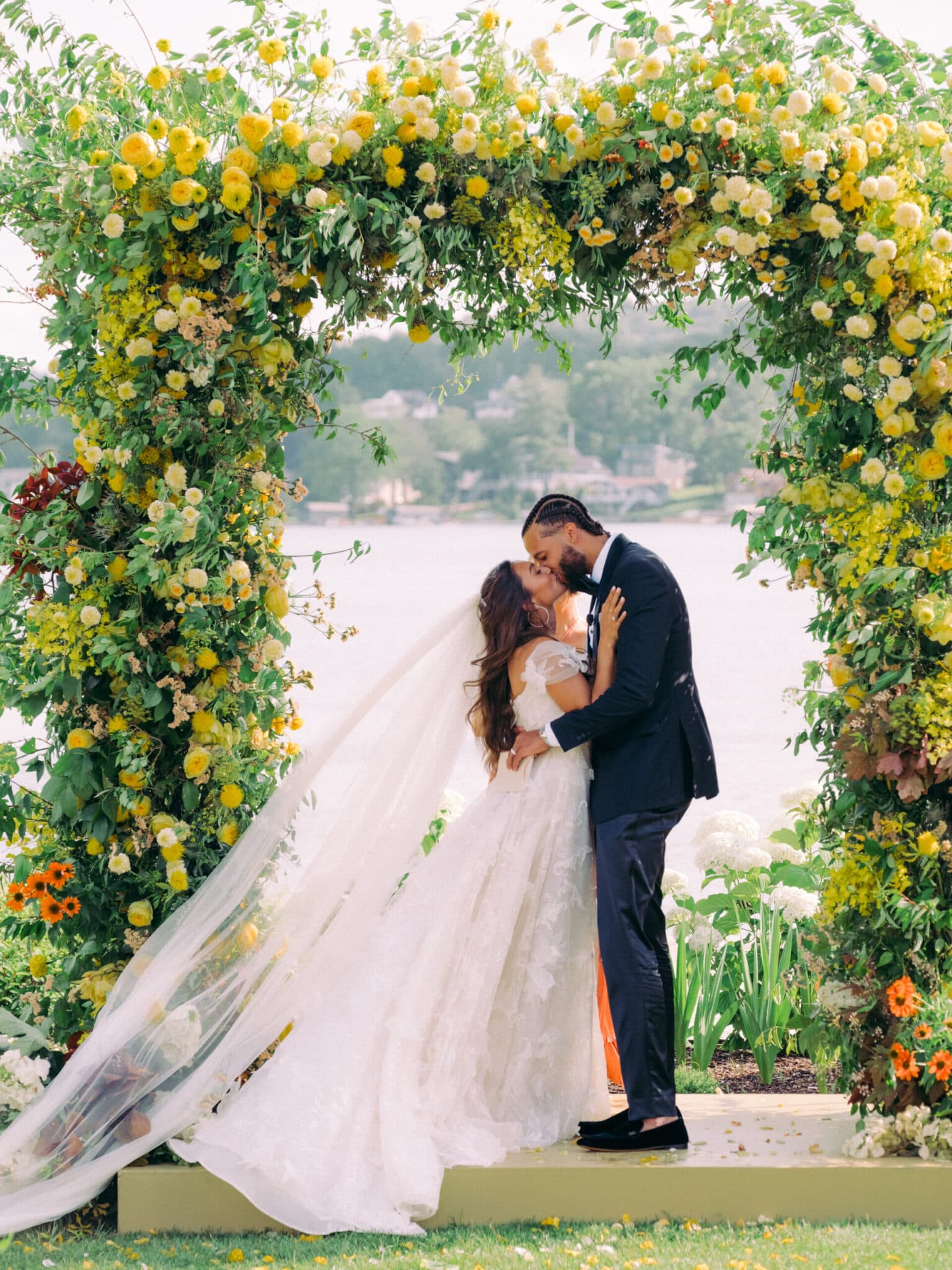 Tia and Michael’s Earthy Destination Wedding in New York, USA