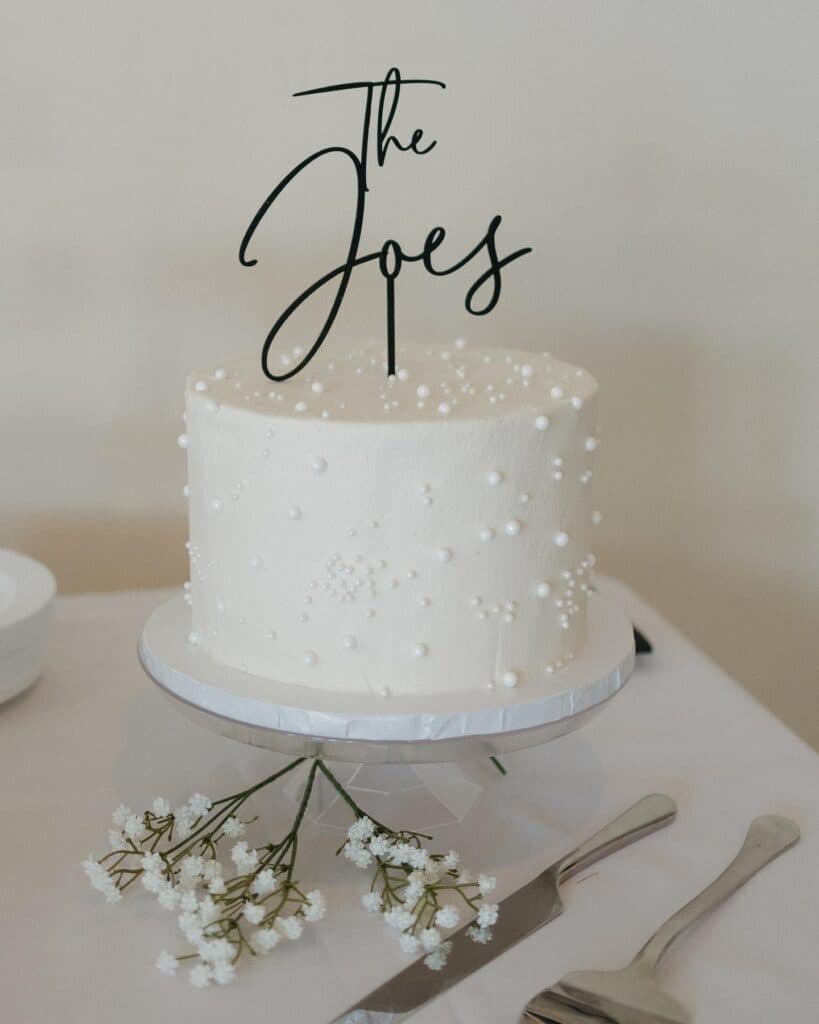 Why Small Wedding Cakes Are Trending Now