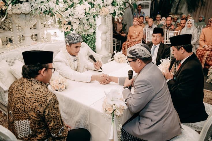 Traditional Javanese Wedding Rituals and Their Modern Interpretations