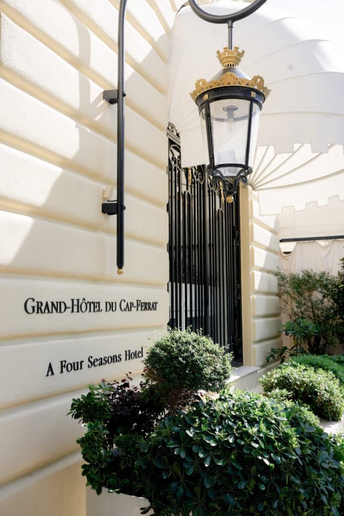 Essential Travel Tips for Destination Weddings in 2024