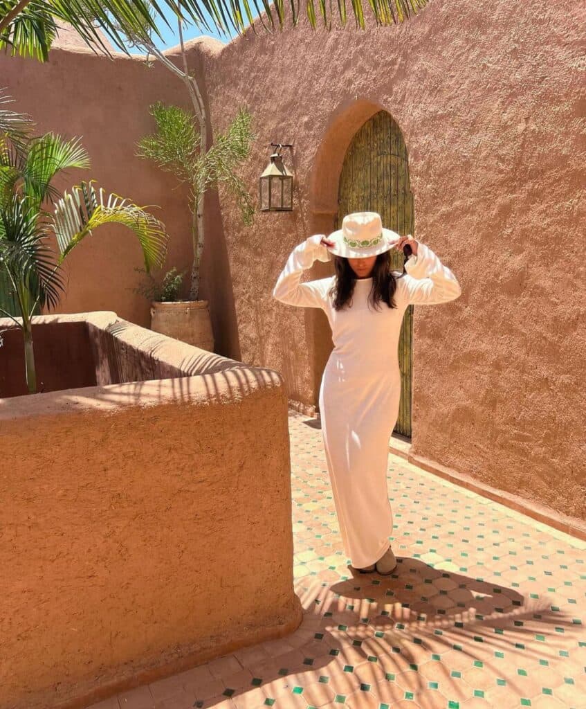 What To Wear To A Beach Wedding In 2024