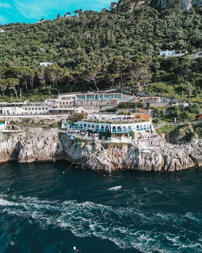 10 Modern Beach Wedding Venues in Europe