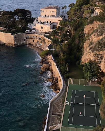 10 Modern Beach Wedding Venues in Europe