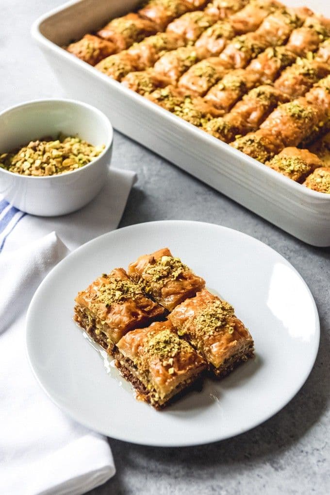 Incorporating Traditional Middle Eastern Cuisine Into Your Destination Wedding Feast