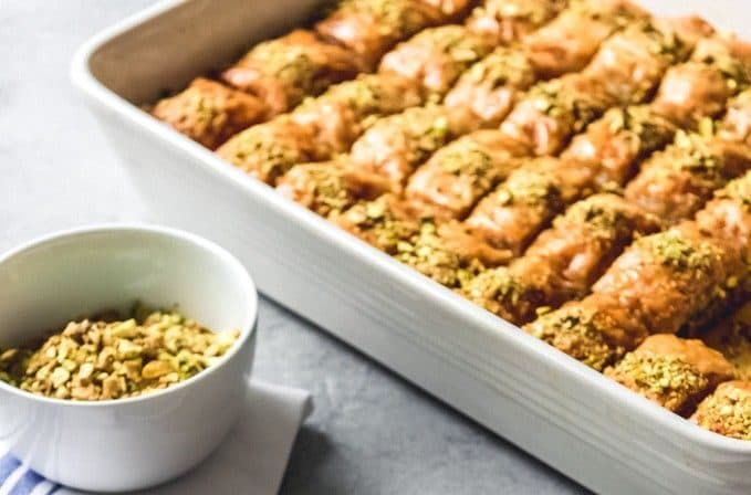 Incorporating Traditional Middle Eastern Cuisine Into Your Destination Wedding Feast