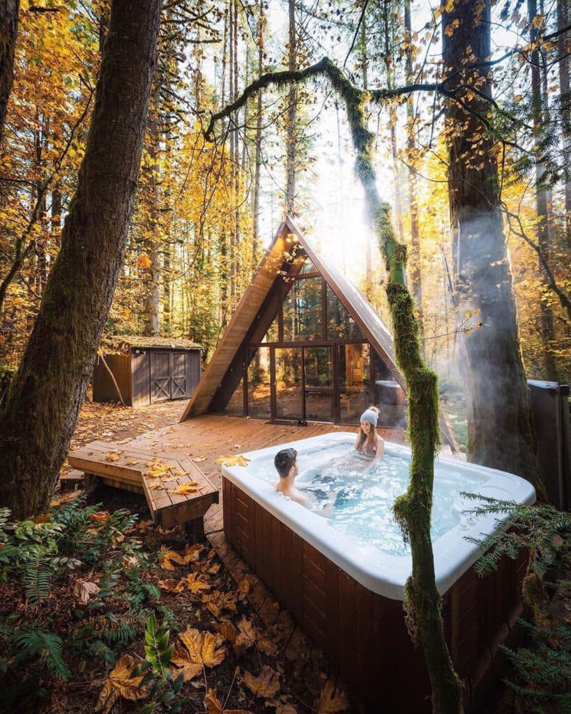 The Art of Unplugging: 5 Tips for a Technology-Free Honeymoon