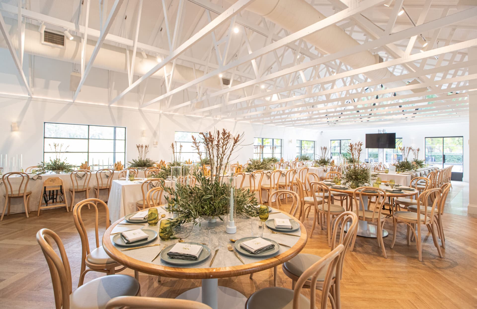 Wedded Wonderland hosts a charity breakfast for orphans in Lebanon