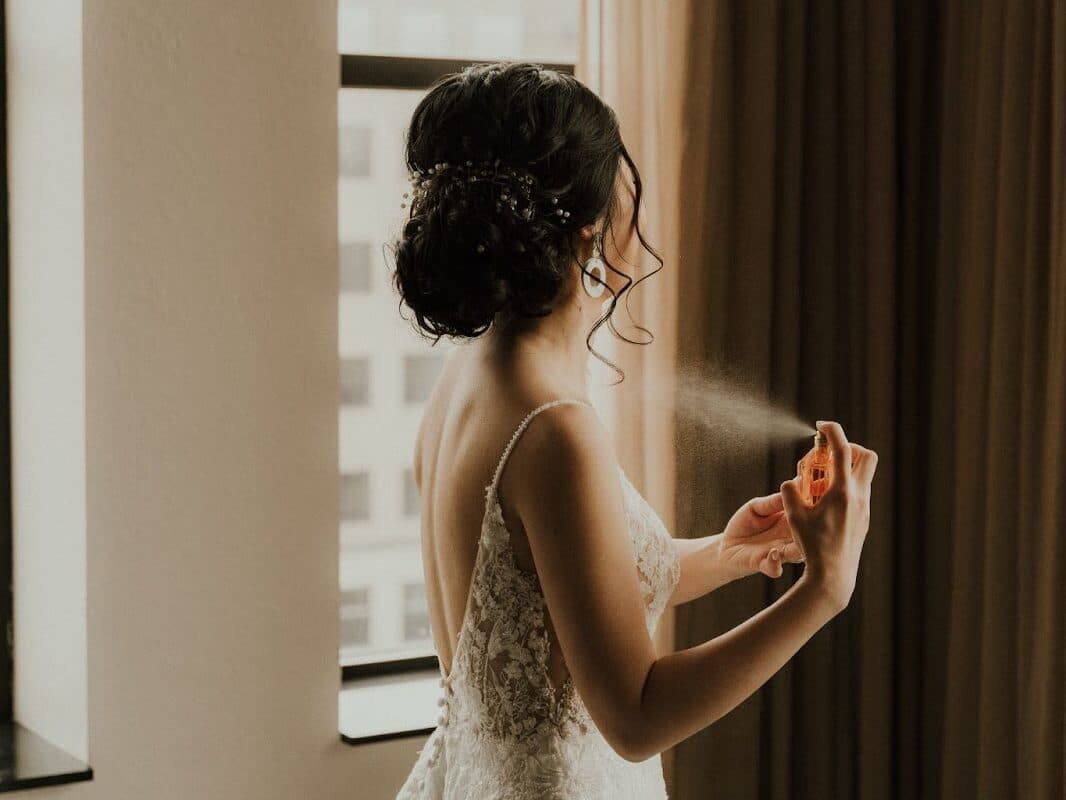 10 Tips for Choosing the Right Perfume for Your Wedding Day