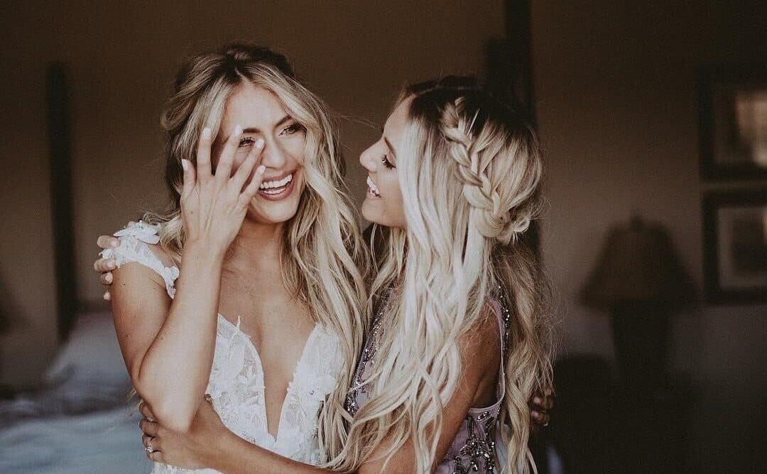 10 Helpful Tips When Choosing Your Maid of Honor