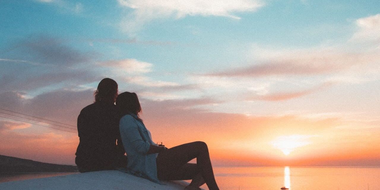 10 Enchanting Things to Do in Greece for a Romantic and Scenic Honeymoon