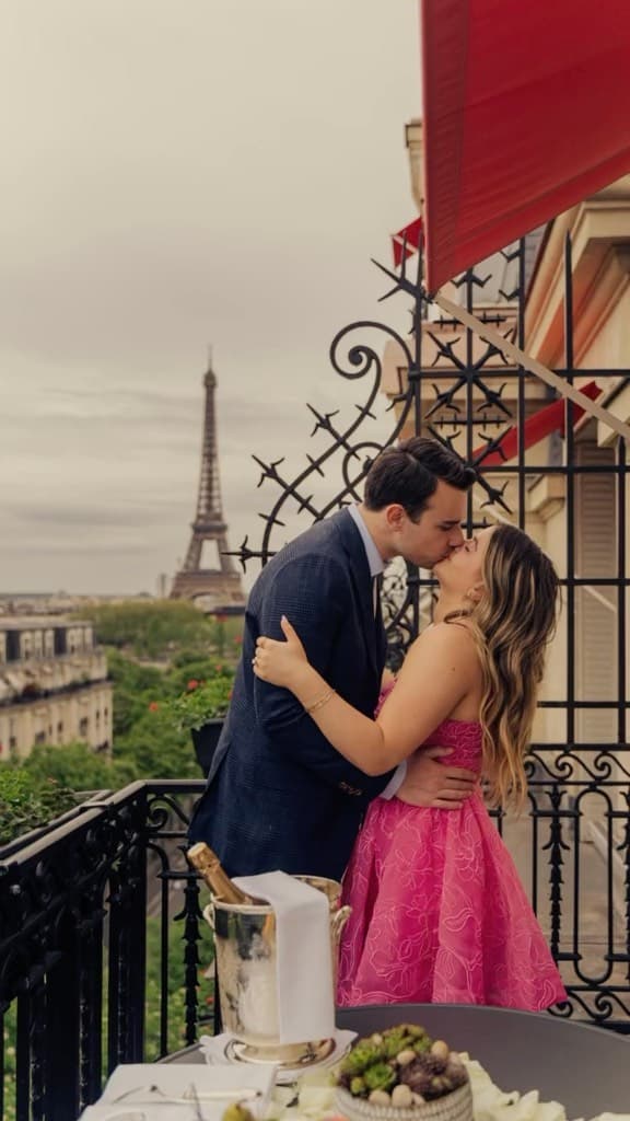 8 Creative Proposal Ideas, As Seen on Newly-Engaged Couples