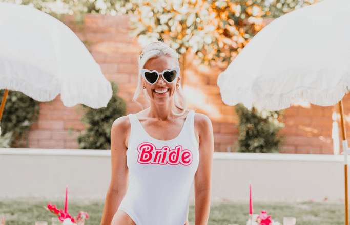 <strong>How to Throw The Most Instagrammable Barbie-Themed Bachelorette Party</strong>
