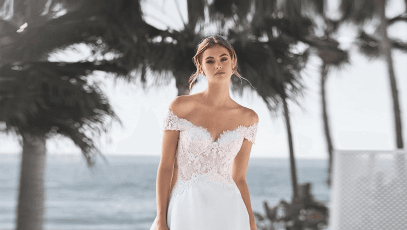 10 Stunning Beach Wedding Gowns for a Breathtaking Bridal Look