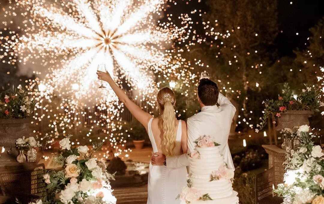 How to Become a Successful Wedding Planner