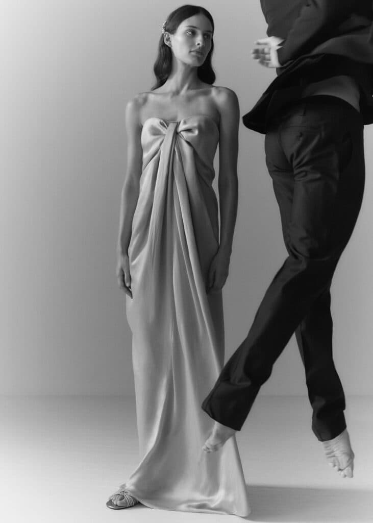 Champagne sweetheart-neckline wedding dress