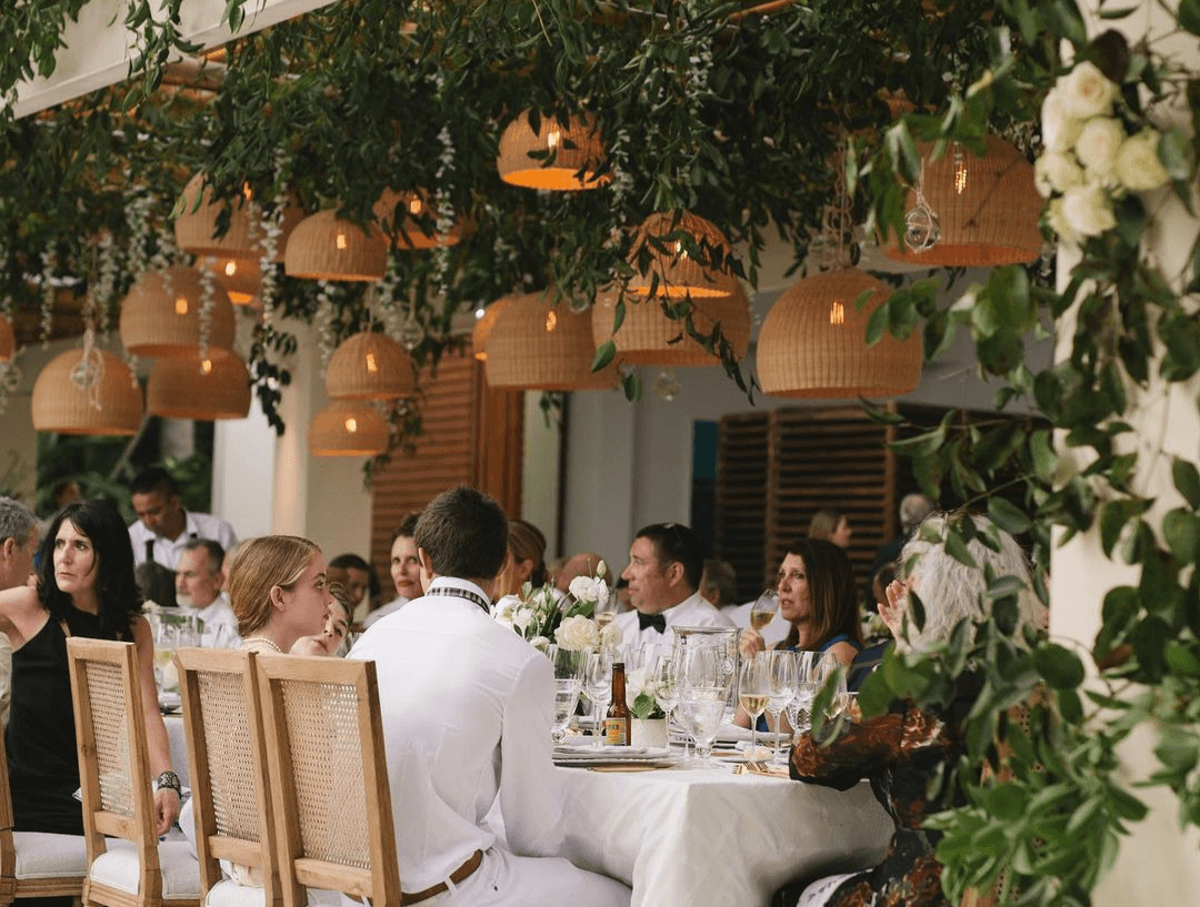 Bridal Trend 2023: Surprise Proposal Parties Are Officially In