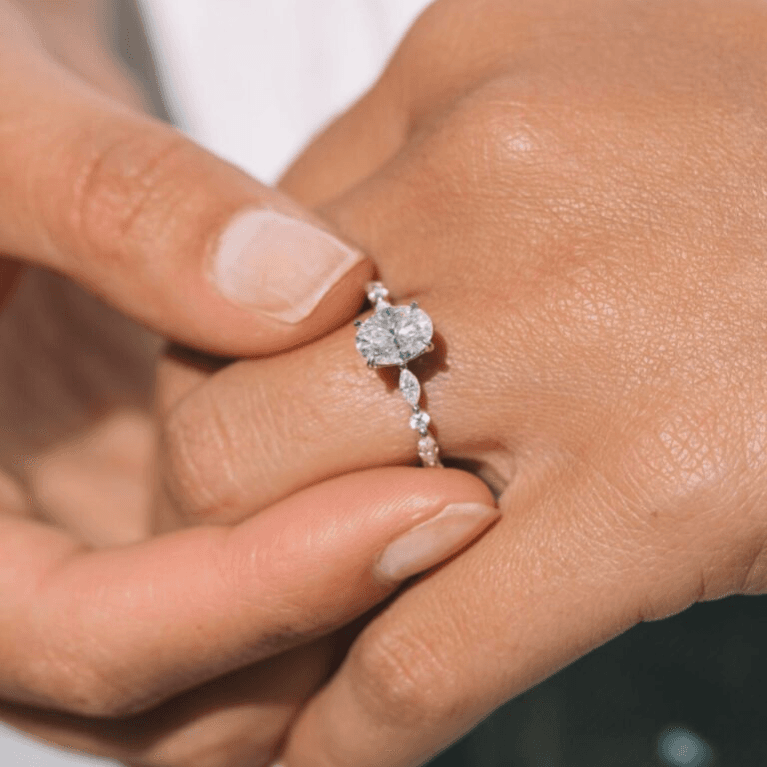 Which Engagement Ring Are You According to Your Horoscope?