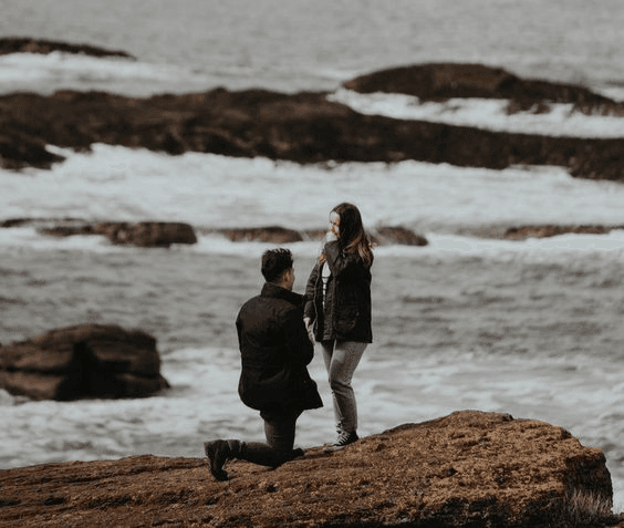 9 Subtle Signs He Might Propose