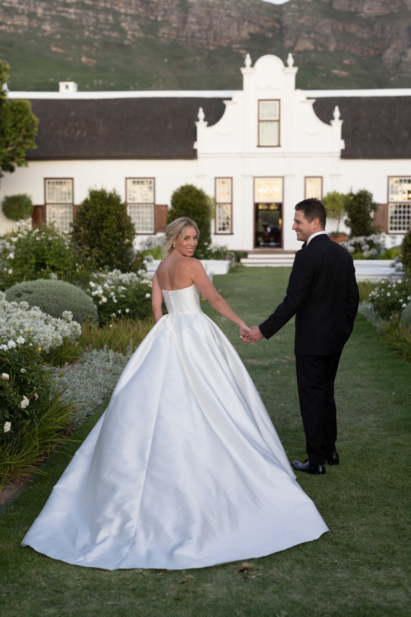 A Mesmerizing Destination Wedding in Cape Town