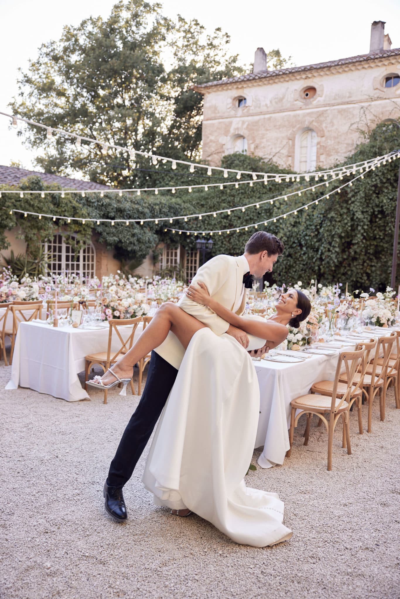 Australian Couple flew to France to say I DO!!