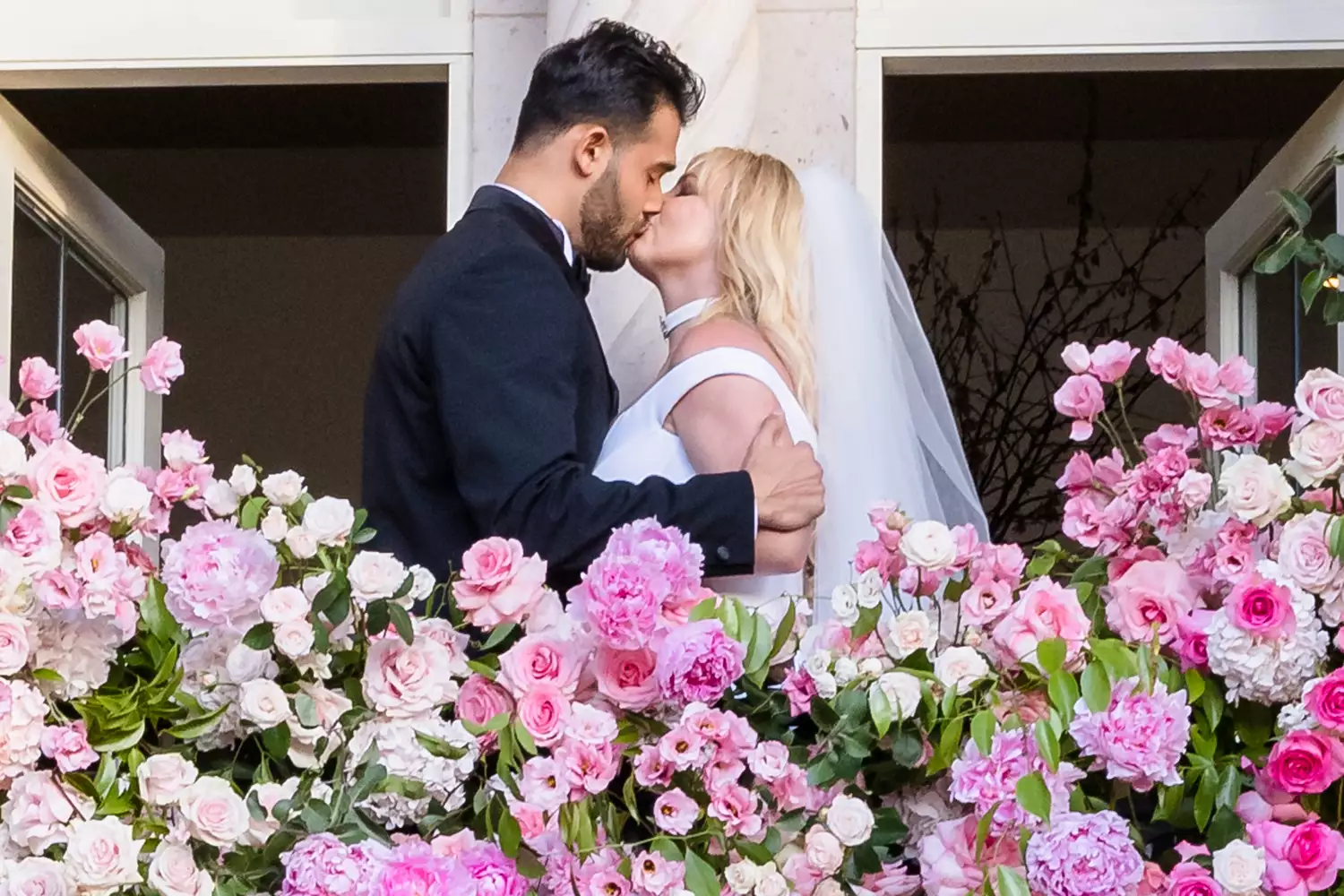 Fairytale Weddings Are In – Courtesy Of Britney Spears