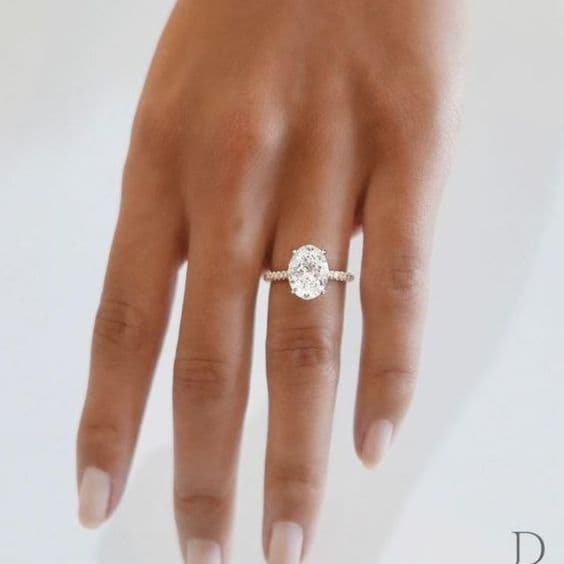 Choosing the Perfect Oval Shaped Engagement Ring