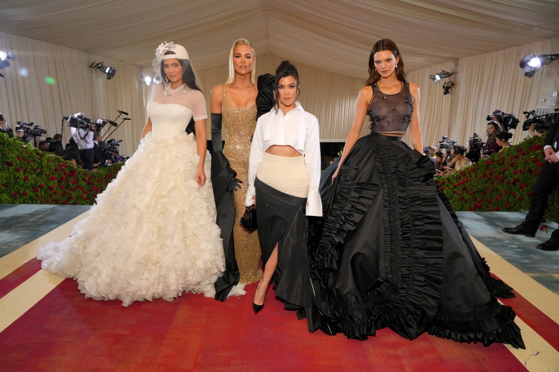 Everything You Need To Know About The Kardashian/Jenner Met Gala Looks