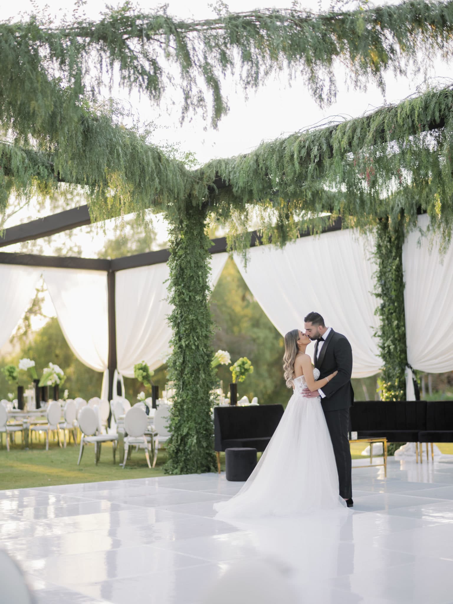 This Outdoor Wedding was a Modern Fairy Tale