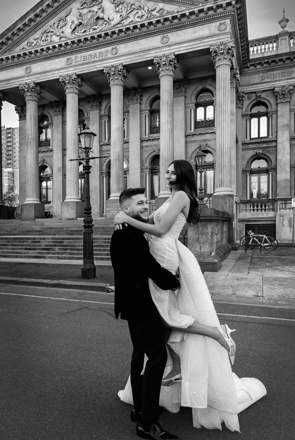 A Gorgeous Weekday Wedding in Melbourne