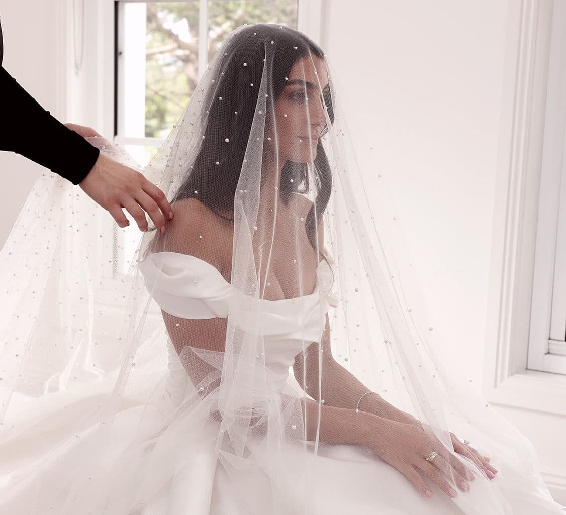 A Classic and Timeless Marquee Wedding