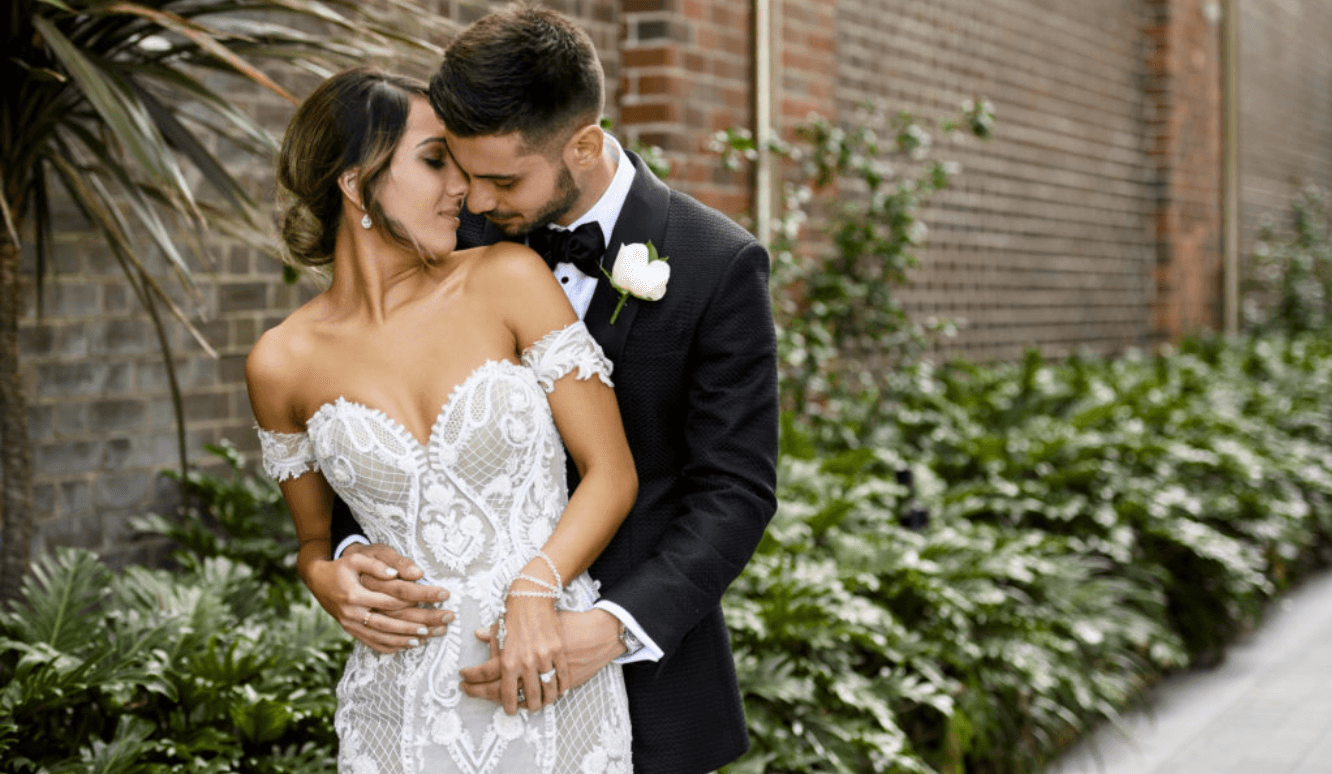 A Lavish Black And Gold Wedding At Curzon Hall