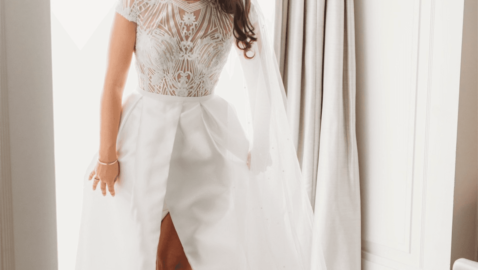 This Ultra-Chic Wedding Featured A Balloon Photoshoot