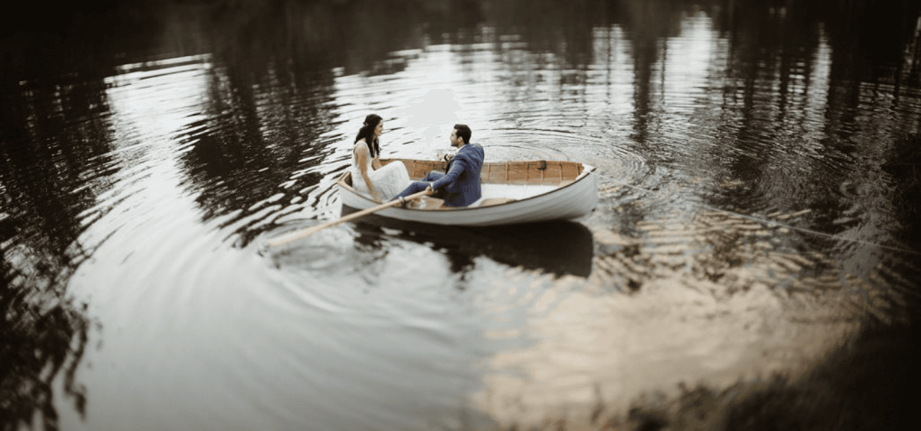 A Sweet Wedding With A Notebook-Style Boat Ride