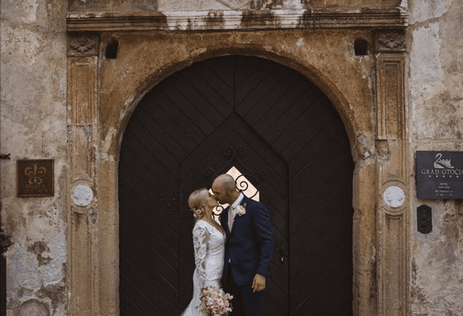 A Breathtaking Castle Wedding In Slovenia