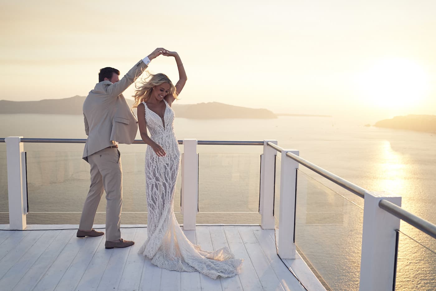 The Pros And Cons of A Destination Wedding