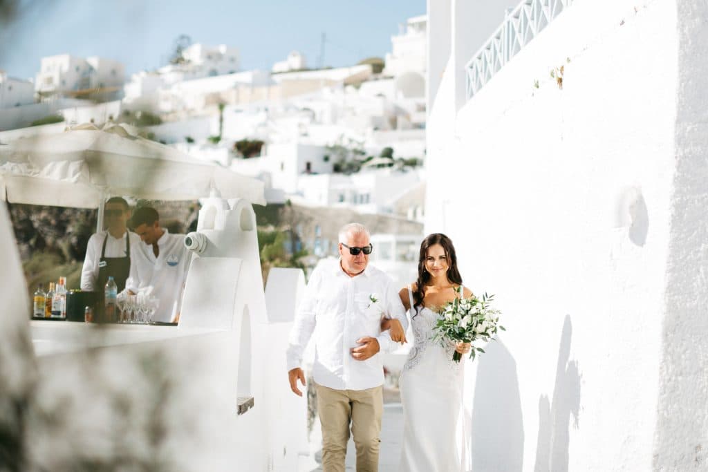 A Relaxed And Intimate Wedding In Santorini