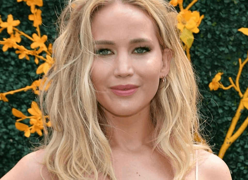 Jennifer Lawrence’s Wedding Dress Was Kept In Its Own Hotel Room